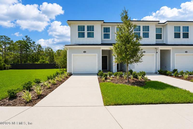 4 bedroom Townhouse at 7628 Commander Lane, Deer Creek, Jacksonville — photo 2