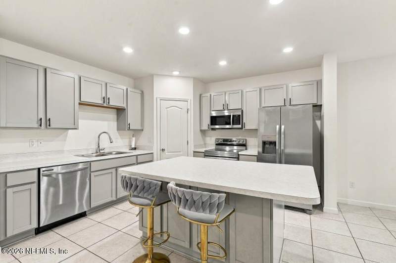 3 bedroom Townhouse at 769 Talking Tree Drive, Bent Tree, Jacksonville — photo 4