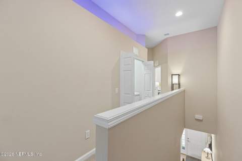 6975 Roundleaf Drive, Jacksonville FL - photo 18 of 47