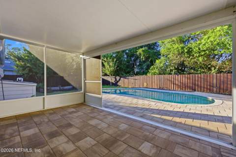 12619 Lazy Meadow Drive, Jacksonville FL - photo 6 of 32