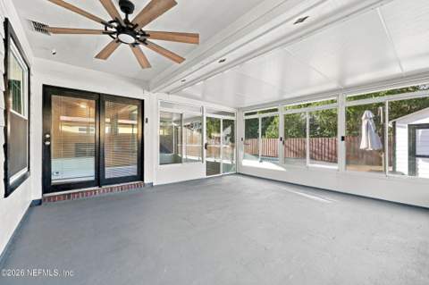 12619 Lazy Meadow Drive, Jacksonville FL - photo 7 of 32