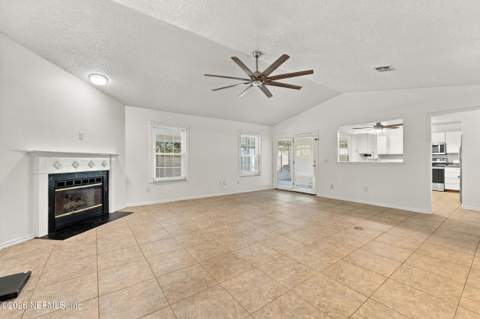 12619 Lazy Meadow Drive, Jacksonville FL - photo 8 of 32
