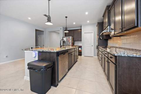 11434 Panther Creek Parkway, Jacksonville FL - photo 8 of 31