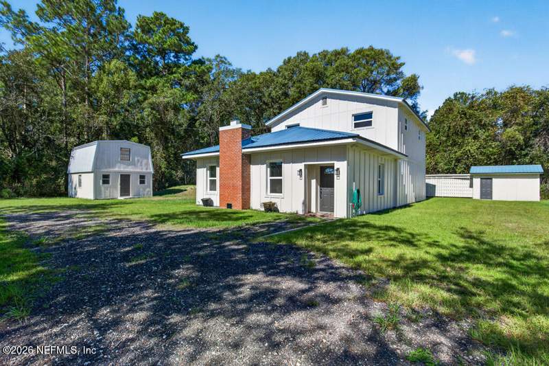 4 bedroom Single Family Residence at 44259 Artesian Boulevard, Callahan, Callahan — photo 3