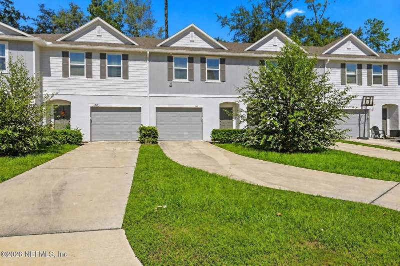3 bedroom Townhouse at 769 Talking Tree Drive, Bent Tree, Jacksonville — photo 2