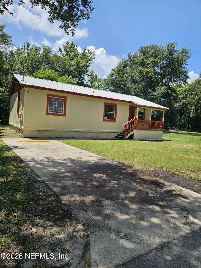 305 E LAKE Street
