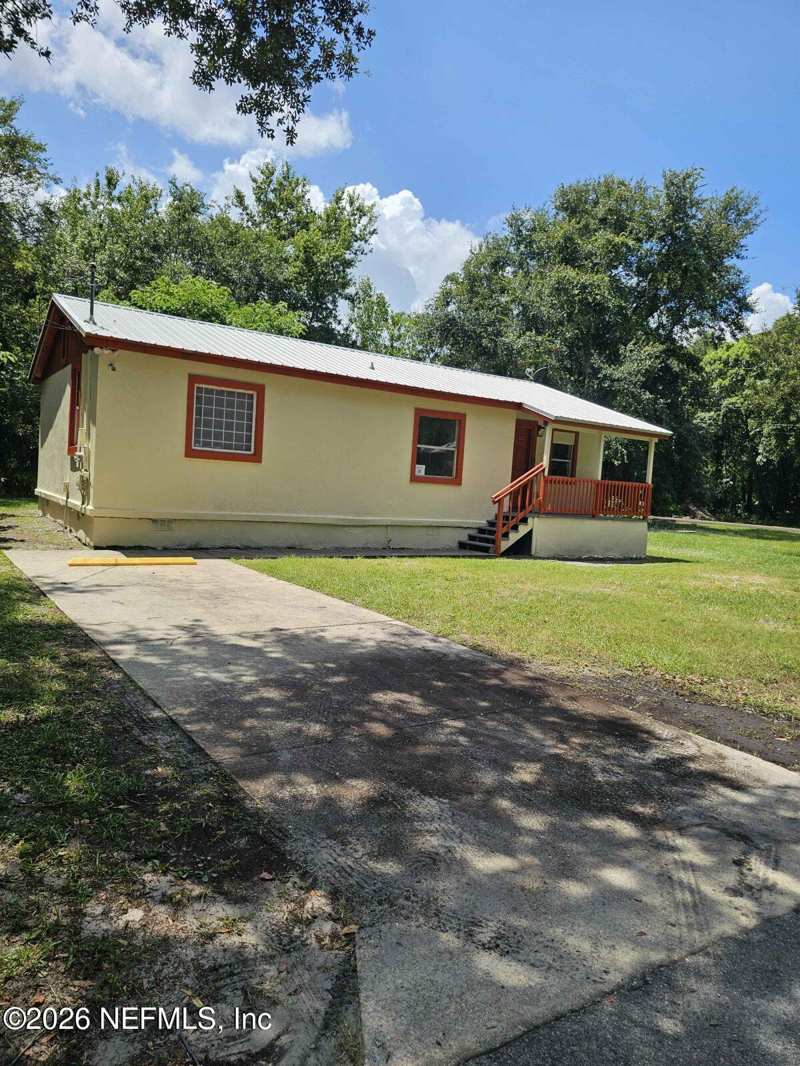 3 bedroom Single Family Residence at 305 E Lake Street, Pinehurst, Palatka — photo 1