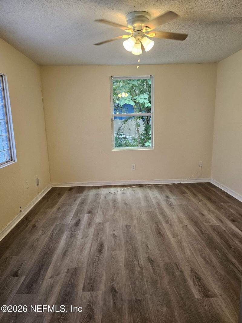 3 bedroom Single Family Residence at 305 E Lake Street, Pinehurst, Palatka — photo 5