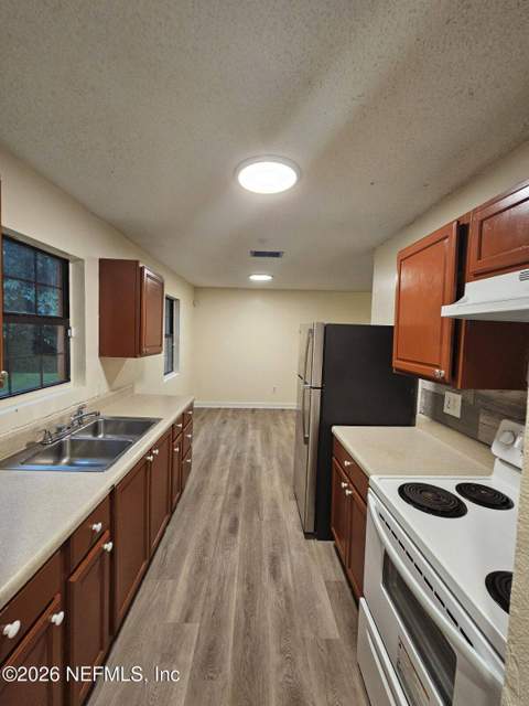 305 E Lake Street, Palatka FL - photo 10 of 15