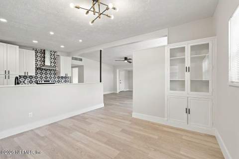 901 Townsend Boulevard, Jacksonville FL - photo 9 of 19