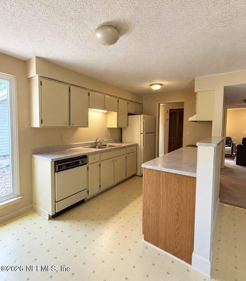 3 bedroom Single Family Residence at 6616 Arrowroot Drive, Arrowroot, Jacksonville — photo 5