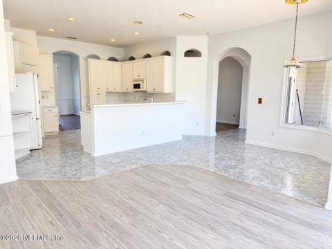 9278 Hawks Run Lane, Jacksonville FL - photo 7 of 22