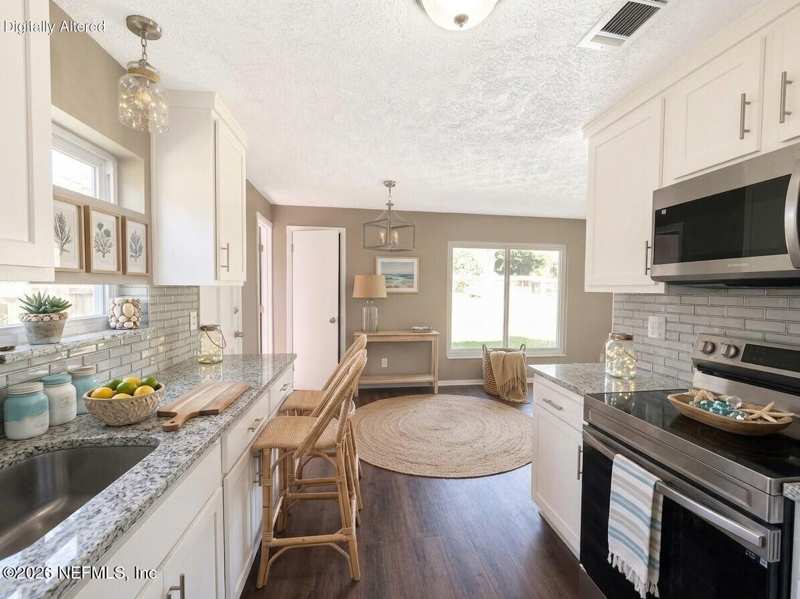 3 bedroom Single Family Residence at 514 Valderia Drive, Bellair, Orange Park — photo 1