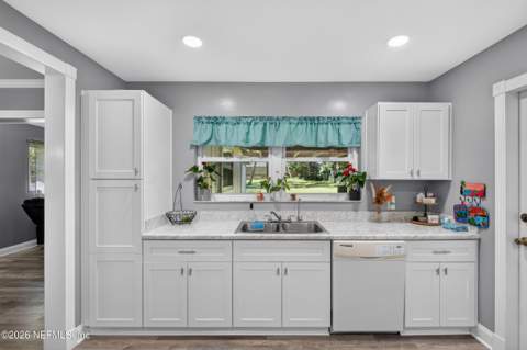 1050 Chapeau Road, Jacksonville FL - photo 14 of 49