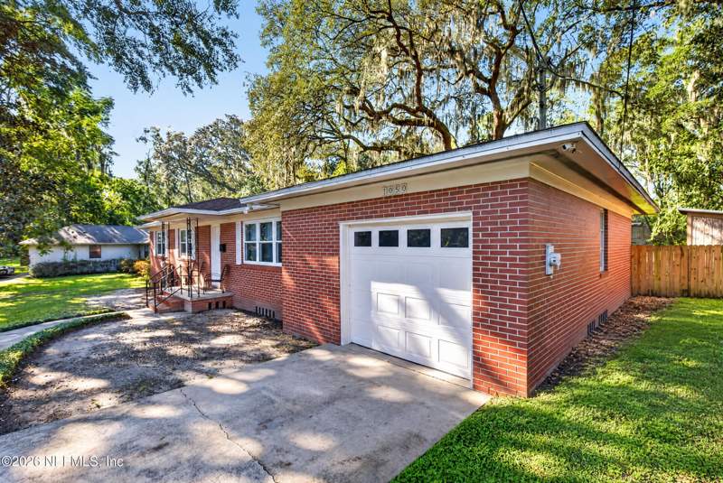 3 bedroom Single Family Residence at 1050 Chapeau Road, Alderman Park, Jacksonville — photo 3