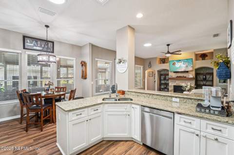 1900 Fox Glove Lane, Fleming Island FL - photo 15 of 82