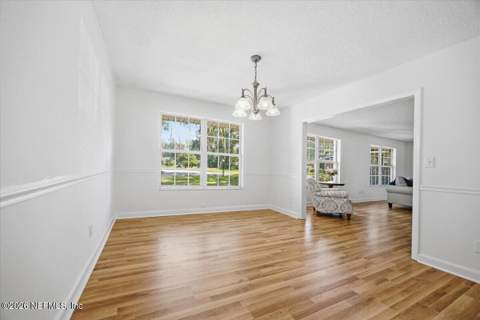 6842 Estrada Road, Jacksonville FL - photo 8 of 40