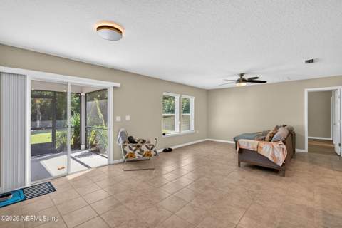7861 Sunnydale Lane, Jacksonville FL - photo 19 of 51