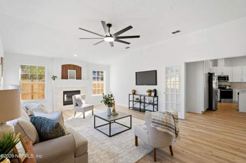 1675 Tutbury Court, Jacksonville FL - photo 15 of 49