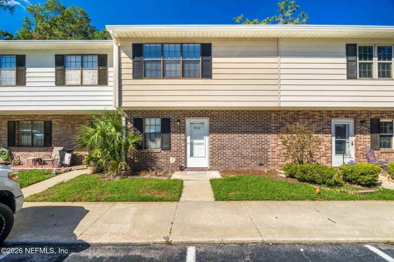 2 bedroom Townhouse at 903 Kettering Way, Olde Concord Village, Orange Park — photo 1