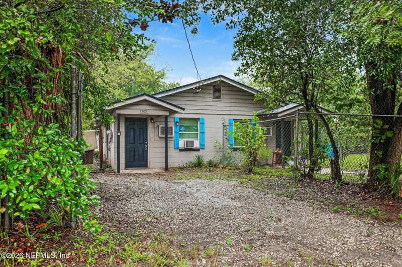 4 bedroom Duplex at 1805 W 44th Street, Jacksonville, Jacksonville — photo 1