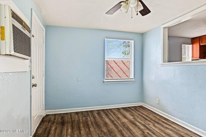 4 bedroom Duplex at 1805 W 44th Street, Jacksonville, Jacksonville — photo 5
