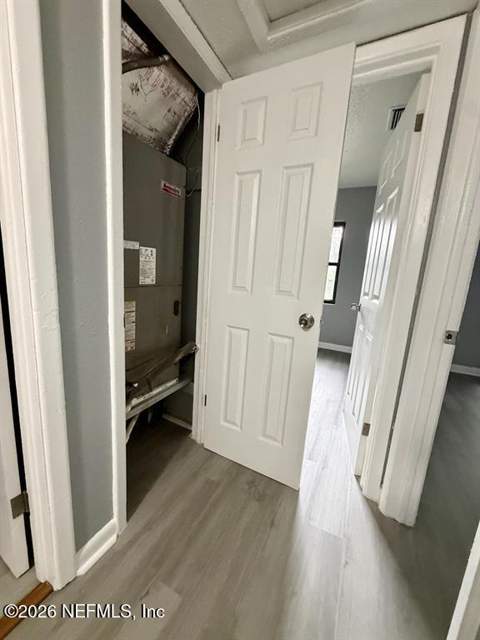 9117 Lingard Avenue, Jacksonville FL - photo 10 of 30