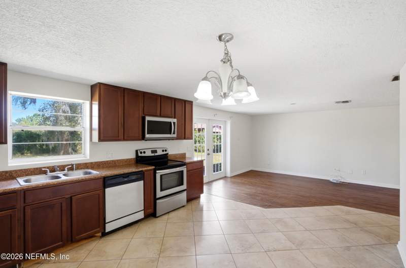 3 bedroom Single Family Residence at 4235 Timberlake Drive, Huntington Forest, Jacksonville — photo 5