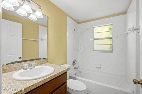 4235 Timberlake Drive, Jacksonville FL - photo 18 of 24