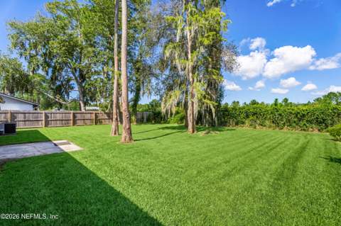 4235 Timberlake Drive, Jacksonville FL - photo 21 of 24