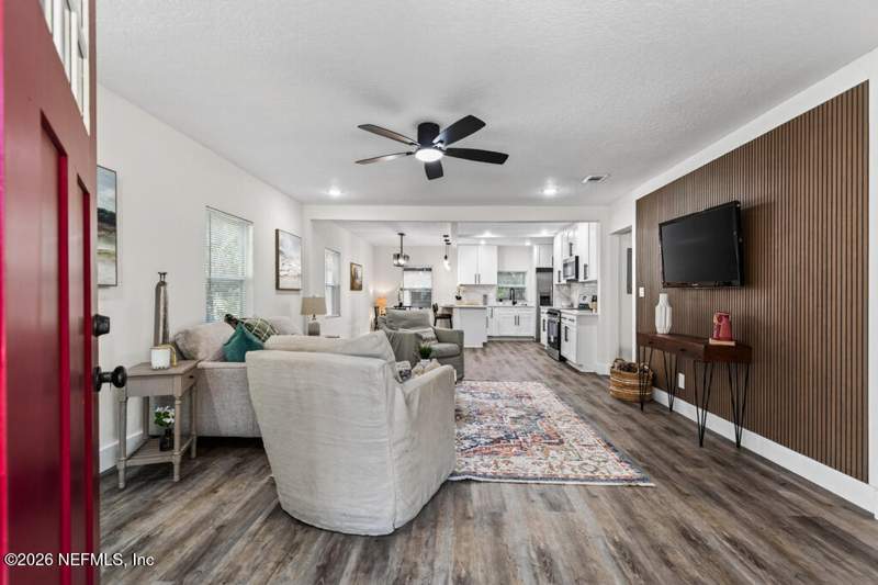 3 bedroom Single Family Residence at 2221 E Home Park Circle, St Nicholas, Jacksonville — photo 5