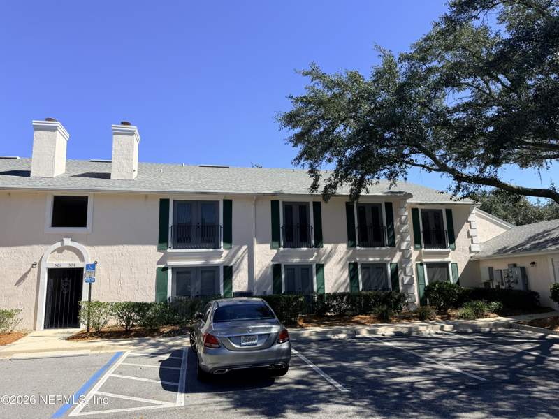 3 bedroom Condominium at 13715 Richmond Park Drive #502, Windsor Pointe, Jacksonville — photo 3