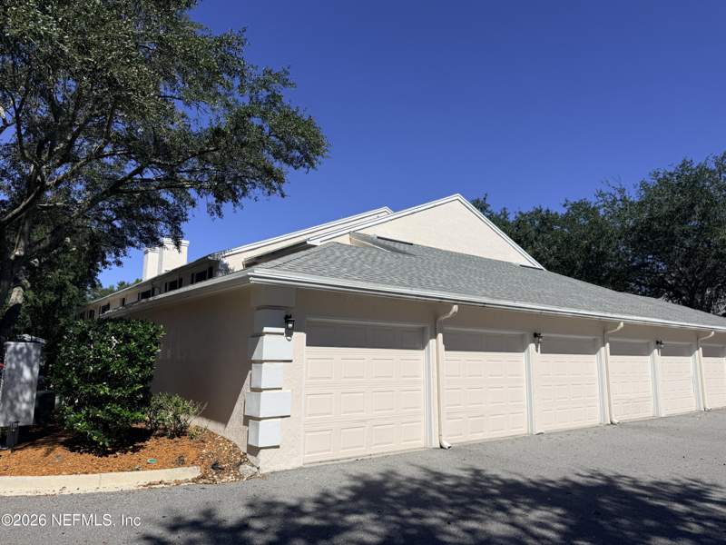 3 bedroom Condominium at 13715 Richmond Park Drive #502, Windsor Pointe, Jacksonville — photo 2