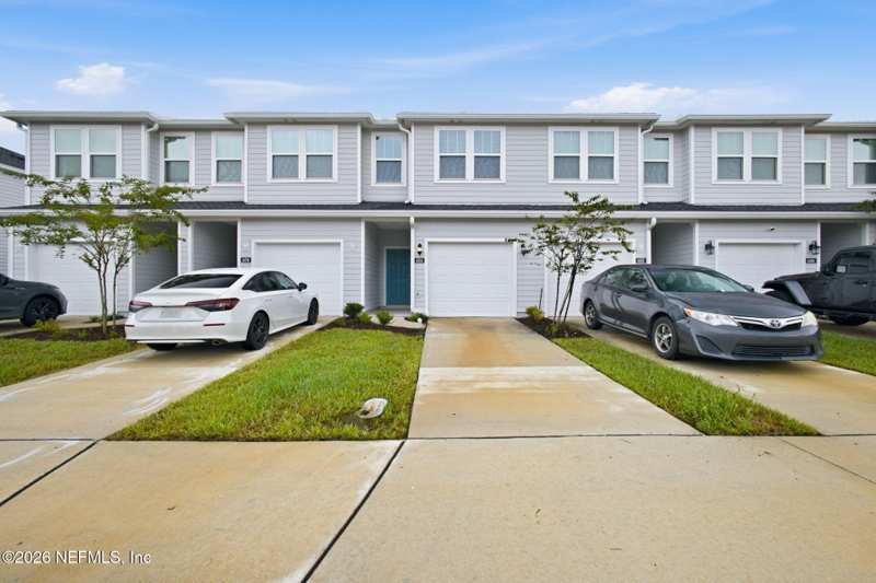 3 bedroom Townhouse at 654 Holly Lakes Drive, Ortega Hills, Orange Park — photo 1