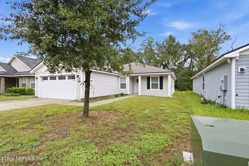 4 bedroom Single Family Residence at 7033 Camfield Landing Drive, Camfield Landing, Jacksonville — photo 3