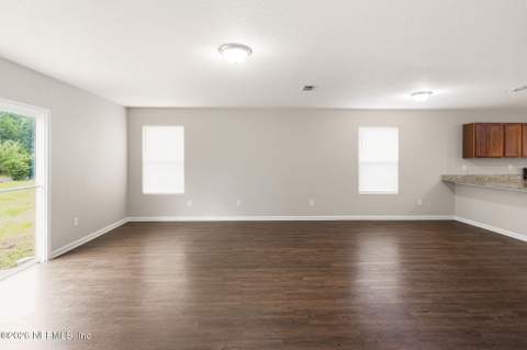 7033 Camfield Landing Drive, Jacksonville FL - photo 8 of 45