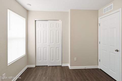 7033 Camfield Landing Drive, Jacksonville FL - photo 23 of 45