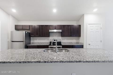 8700 Kaye Lane, Jacksonville FL - photo 10 of 53
