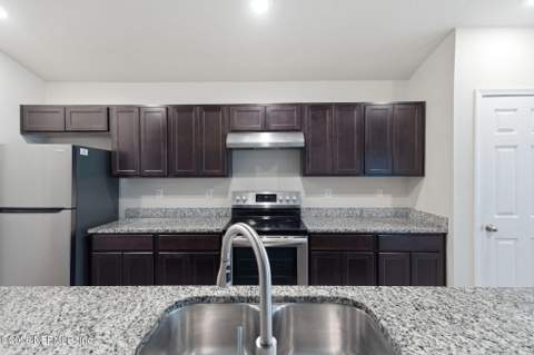 8700 Kaye Lane, Jacksonville FL - photo 11 of 53