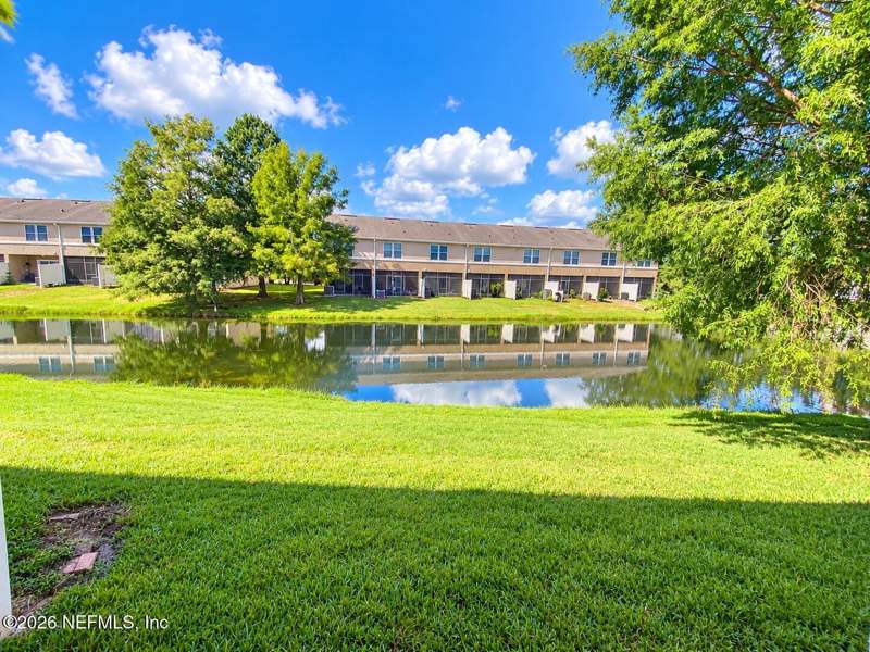 2 bedroom Townhouse at 13014 Sunset Lake Drive, Sumerlin, Jacksonville — photo 4