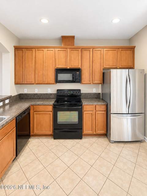 13014 Sunset Lake Drive, Jacksonville FL - photo 19 of 32