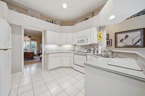3647 Royal Troon Court, Green Cove Springs FL - photo 11 of 42