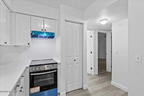 2524 Whispering Woods Boulevard #3, Jacksonville FL - photo 16 of 28