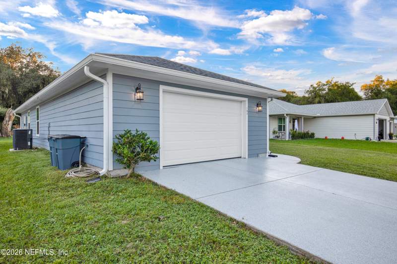3 bedroom Single Family Residence at 163 Lake Margo Drive, Bayou Club, Satsuma — photo 3