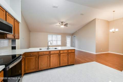 3835 Star Leaf Road, Jacksonville FL - photo 8 of 15