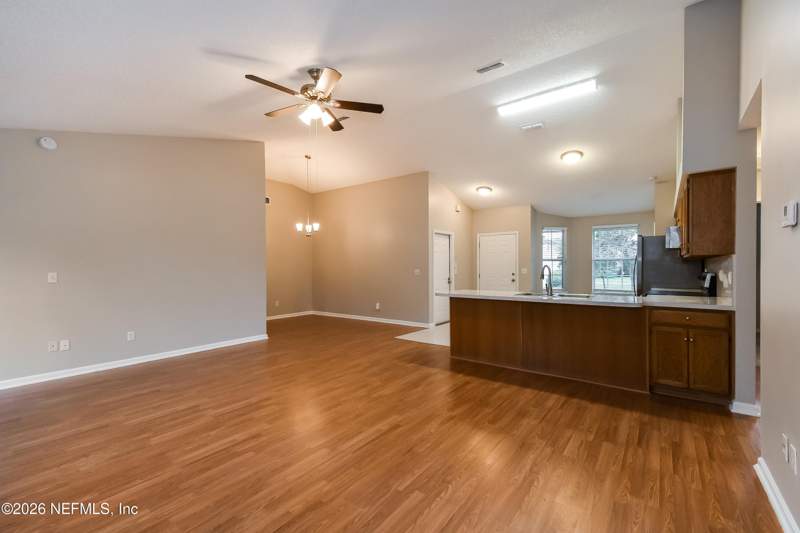 3 bedroom Single Family Residence at 3835 Star Leaf Road, Springtree Village, Jacksonville — photo 5
