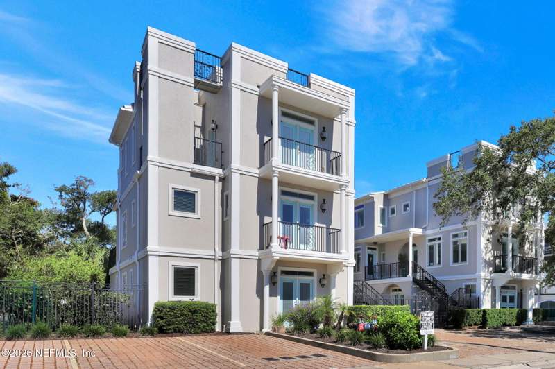 1 bedroom Condominium at 341 Ahern Street #5, Via Mare, Atlantic Beach — photo 5
