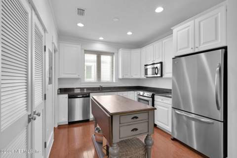 341 Ahern Street #5, Atlantic Beach FL - photo 17 of 41