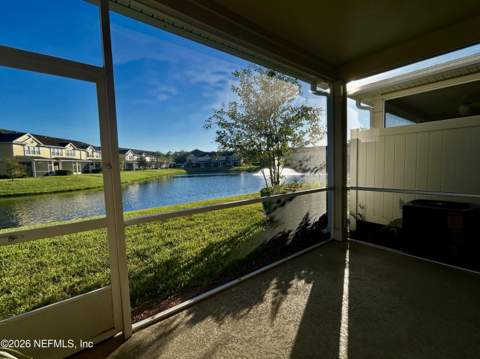 6860 Roundleaf Drive, Jacksonville FL - photo 8 of 24