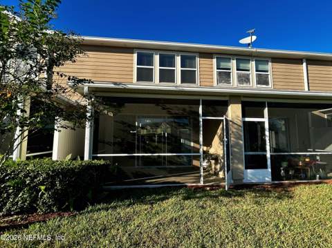 6860 Roundleaf Drive, Jacksonville FL - photo 10 of 24